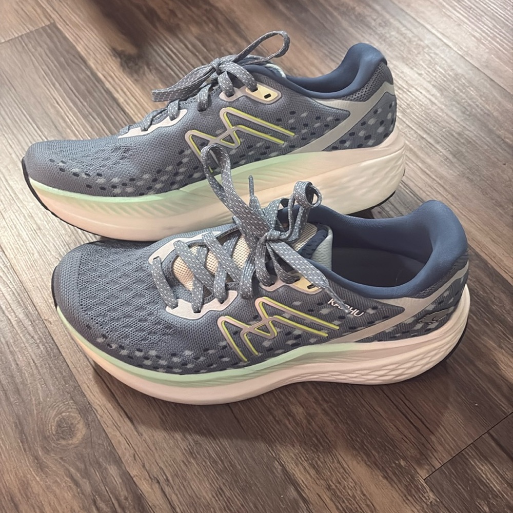 Karhu Mestari size 9